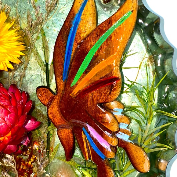 Flowers and Butterfly Wall Hanging - Picture 6 of 6